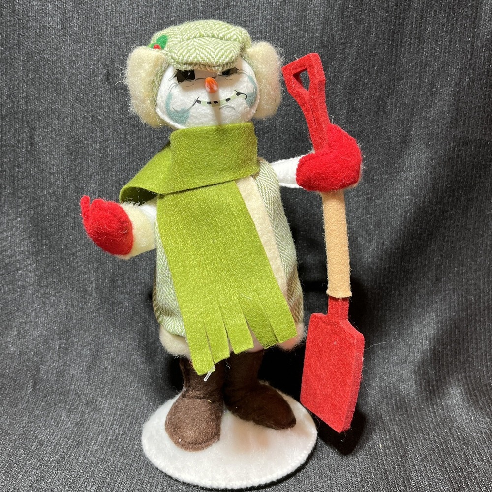 Annalee 2013 Alpine Snowman with Snow Shovel 9" Holiday Christmas Doll EUC